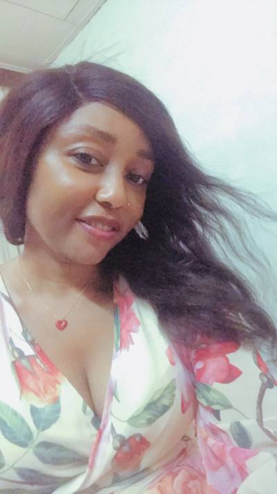 Fatou 34 Jahre Littoral  Kamerun