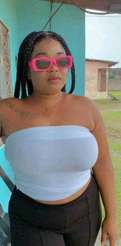 Maeva 29 ans Akanda Gabon