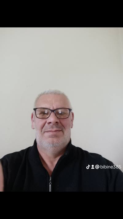 Philippe 61 ans Joigny France