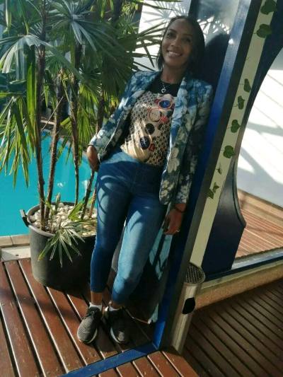 Lounah 47 ans Antananarivo Madagascar