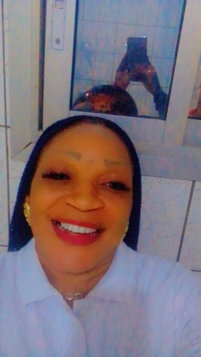 Cathy 45 ans Camerounaise  Cameroun