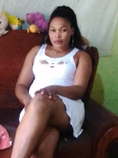 Hermine 44 Jahre Yaoundé  Cameroun