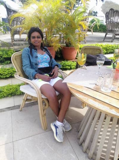 Justine 32 Jahre Yaoundé 1  Kamerun