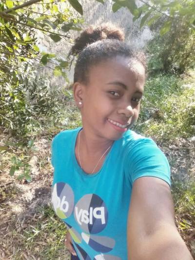 Aurelie 30 ans Toamasina 501 Madagascar