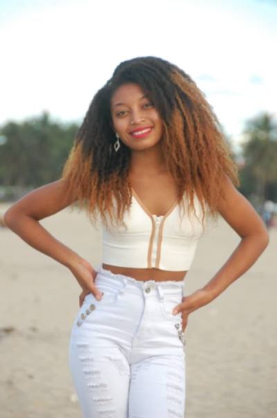 Brina 21 ans Toamasina  Madagascar