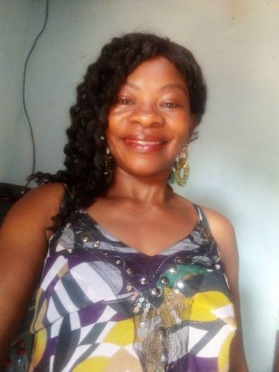 Melanie  59 ans Centre Cameroun