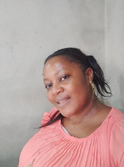 Dorothée 43 ans Yaoundé 1 Cameroun