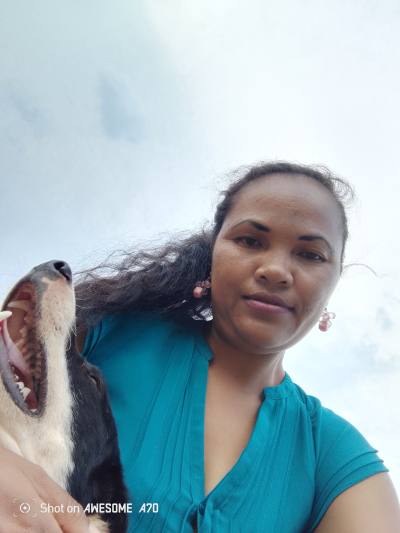 Nirina 41 ans Tananarive Madagascar