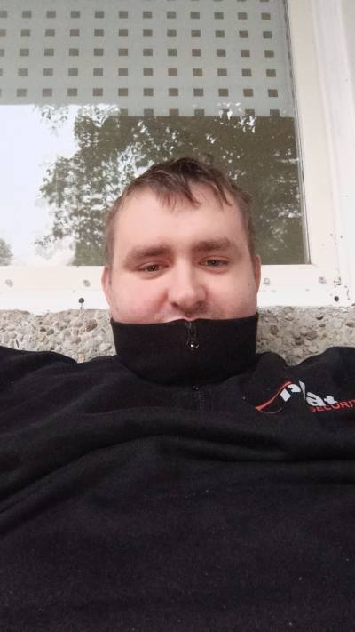 Kevin 28 ans Zehdenick  Allemagne