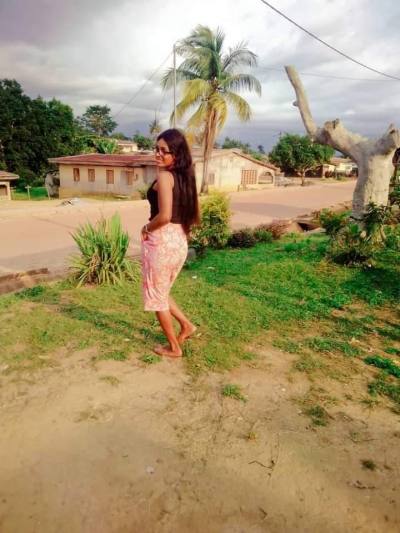 Lysia 35 ans Libreville  Gabon