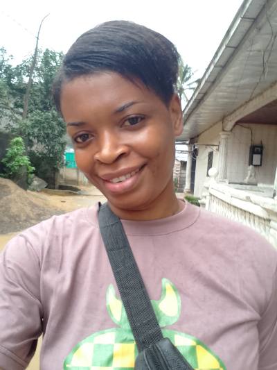 Elisabeth 27 ans Douala  Cameroun