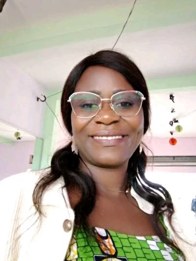 Mireille 43 ans Douala Cameroun