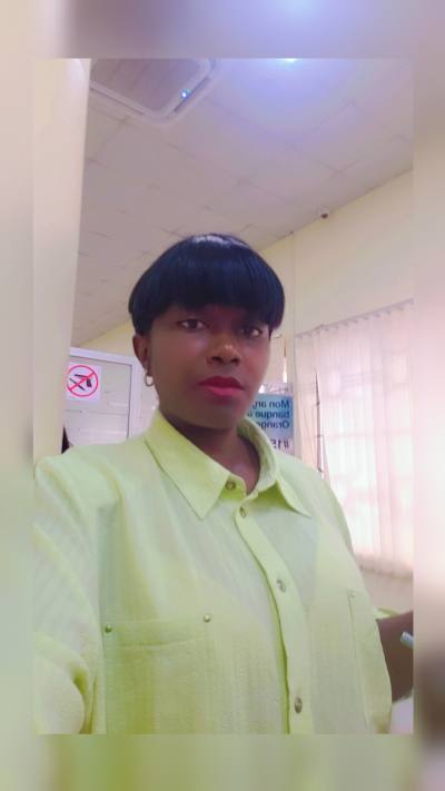 Nany 34 years Yaoundé  Cameroon