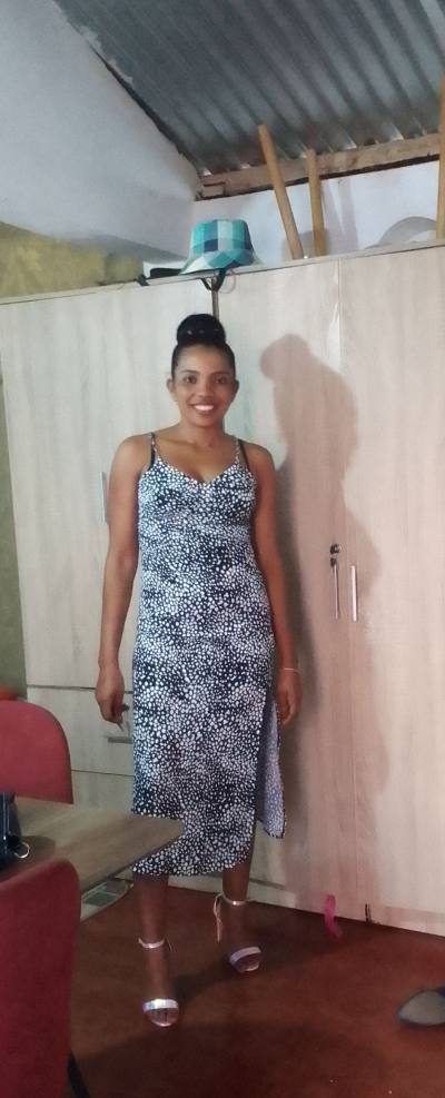 Angelta 35 ans Sambava  Madagascar