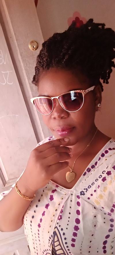 Viviane 37 ans Yaoundé 2 Cameroun