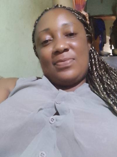 Yvonne 41 years Yaoundé  Cameroun