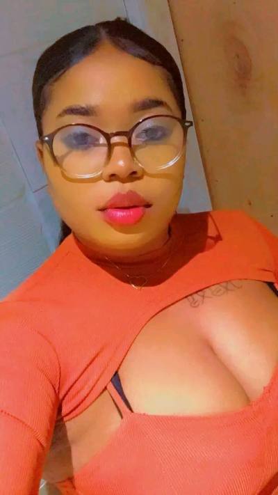 Maeva 29 ans Akanda Gabon