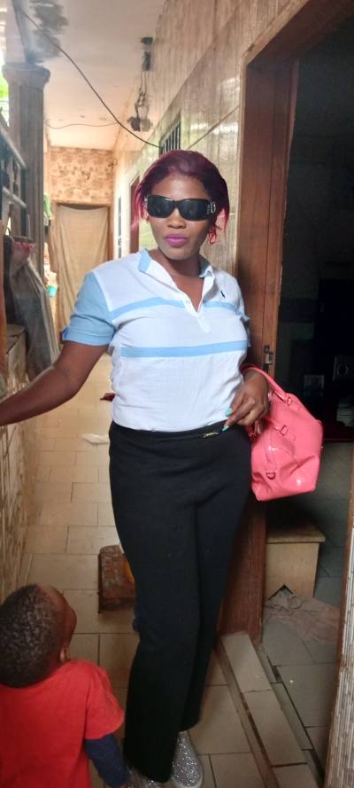 Sandrine 36 ans Yaoundé Cameroun