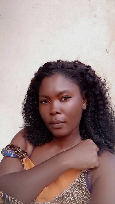 Ludivine 30 ans Douala Cameroun