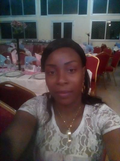 Nadiya 37 ans Ebolowa  Cameroun