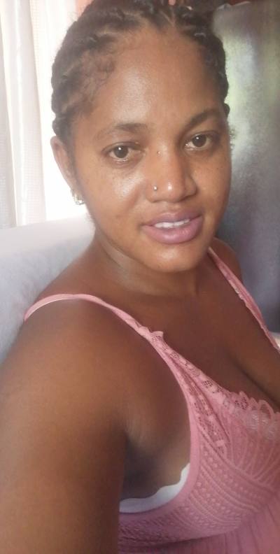 Fabiola 35 ans Andapa  Madagascar