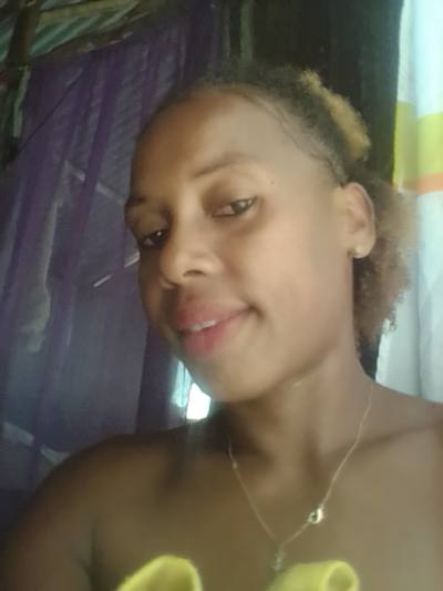 Francina 36 ans Nosy-be Madagascar