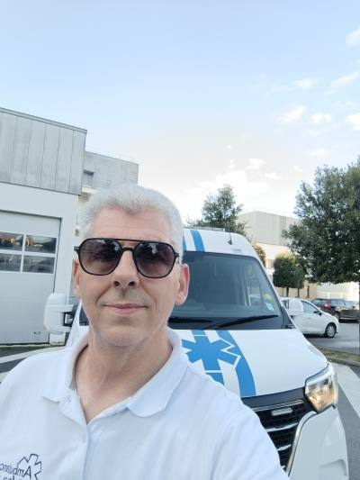 Bruno 59 ans Lorient  France