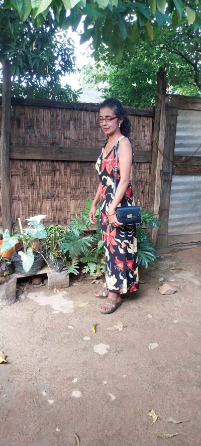 Clara 56 ans Antalaha  Madagascar