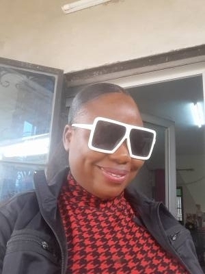 Diane 35 years Douala  Cameroon