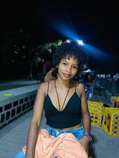 Odette 24 ans Urbaine Sambava Madagascar