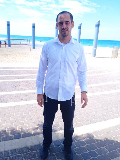 Maxime 33 ans Bordeaux  France