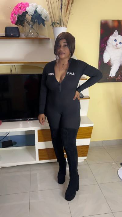 Sandra 35 ans Yaounde Cameroun