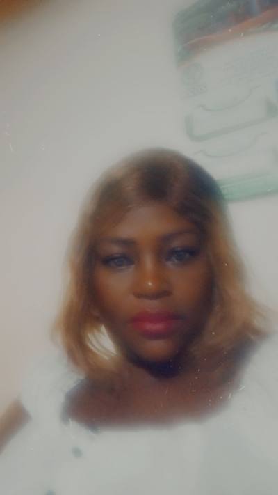 Odile 34 ans Beti  Cameroun