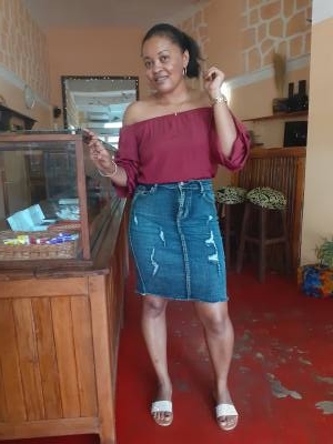 Rina 39 ans Antsiranana Madagascar