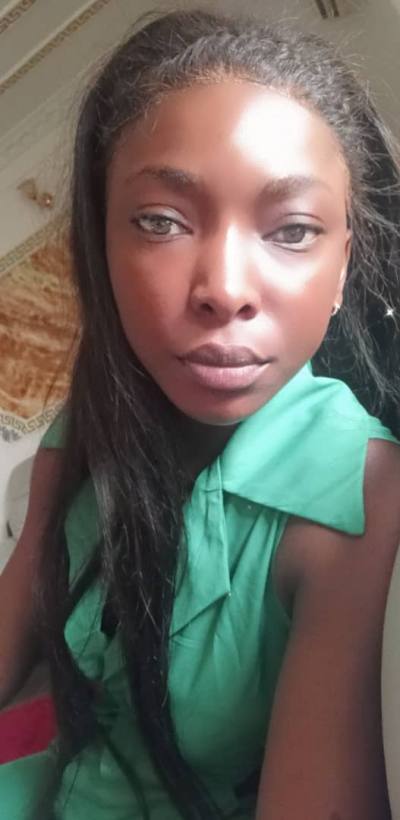 Amandine 35 ans Yaoundé Cameroun