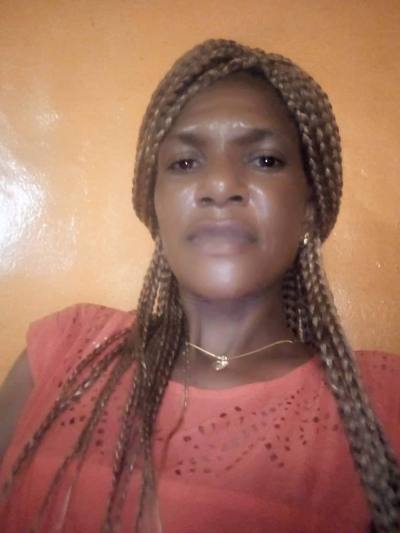 Cecile 45 ans Libreville  Gabon