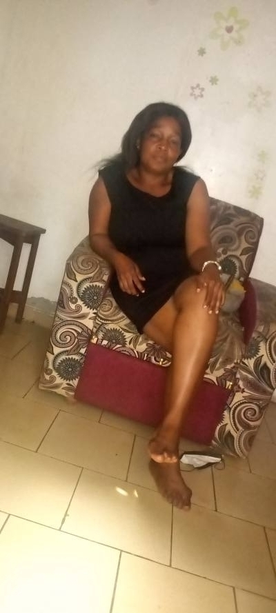 Marline 40 years Eseka Cameroon