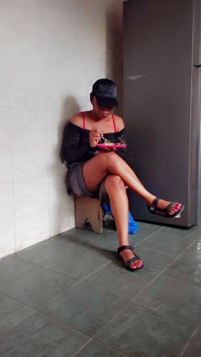 Christiane 34 ans Douala  Cameroun