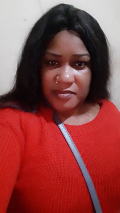 Anais 38 Jahre Yaoundé 4 Kamerun