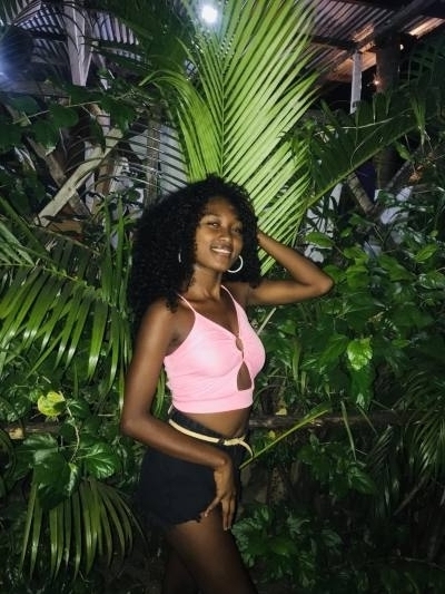 Irinah 22 ans Fianaratsoa Madagascar