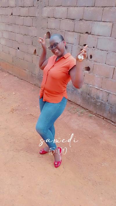 Aimee 39 ans Yaoundé  Cameroun