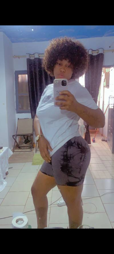 Olga 31 ans Yaounde Cameroun