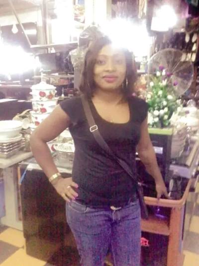 Florence 42 ans Ras Cameroun