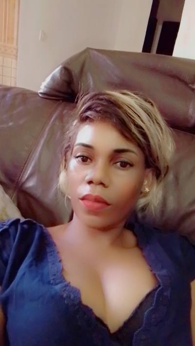 Vanessa 34 ans Douala Cameroun