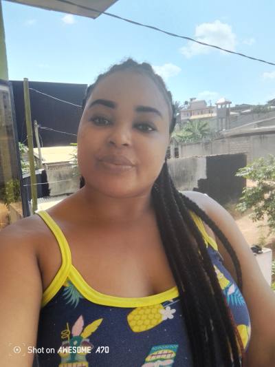 Marcelle 35 Jahre Yaoundé 1 Kamerun