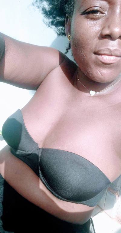 Sonia 32 ans Yaoundé  Cameroun