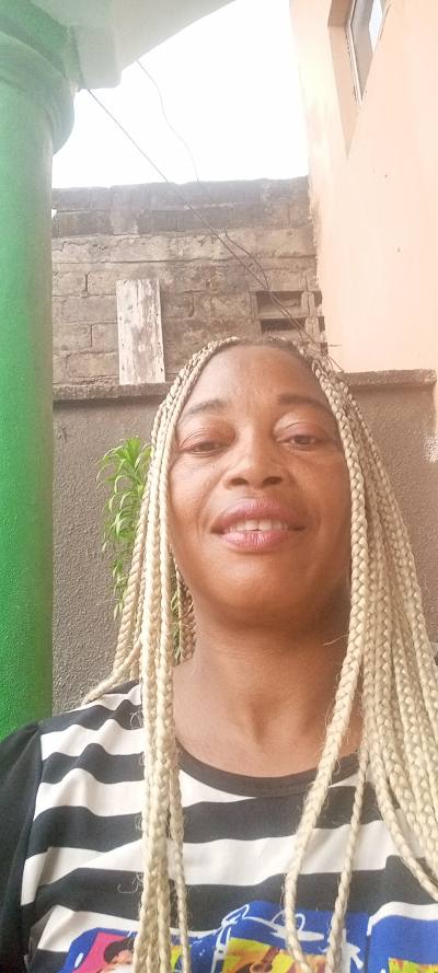 Pauline 44 ans Douala 3e Cameroun