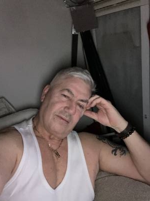 Terry 64 ans Neuilly France