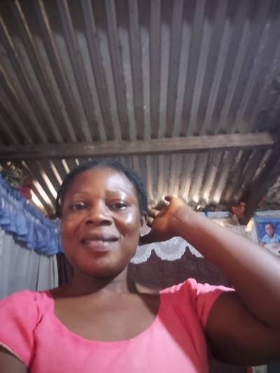 Antoinette 44 ans Kribi  Cameroun