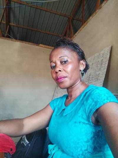 Pécresse 44 ans Bertoua Cameroun